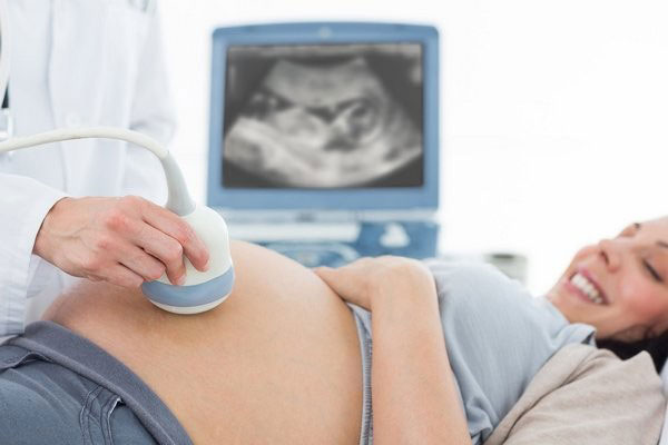Não aceite ultrassonografia feita por não médicos!